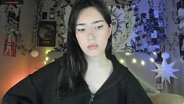 Snapshot of Anisawithlove chatting on 02-16-25, 02:10 Anisawithlove online show from 02-16-25, 02:10