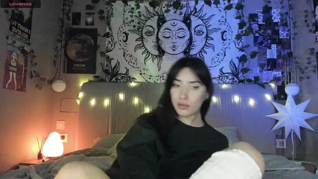 Snapshot of Anisawithlove chatting on 02-22-25, 06:30 Anisawithlove online show from 02-22-25, 06:30
