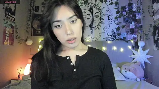 Snapshot of Anisawithlove chatting on 03-08-25, 11:28 Anisawithlove online show from 03-08-25, 11:28