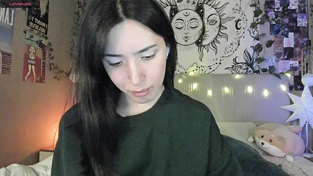 Snapshot of Anisawithlove chatting on 03-18-25, 11:42 Anisawithlove online show from 03-18-25, 11:42