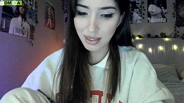 Snapshot of Anisawithlove chatting on 09-15-25, 05:18 Anisawithlove online show from 09-15-25, 05:18