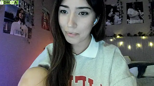 Snapshot of Anisawithlove chatting on 10-10-25, 06:01 Anisawithlove online show from 10-10-25, 06:01