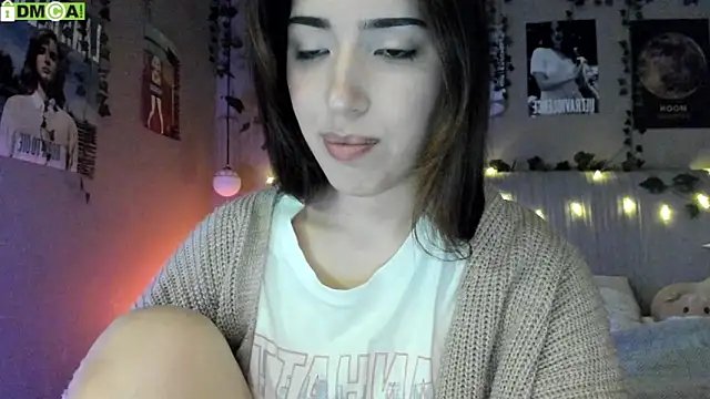 Snapshot of Anisawithlove chatting on 10-14-25, 06:03 Anisawithlove online show from 10-14-25, 06:03
