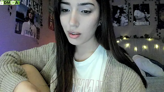 Snapshot of Anisawithlove chatting on 10-18-25, 05:43 Anisawithlove online show from 10-18-25, 05:43