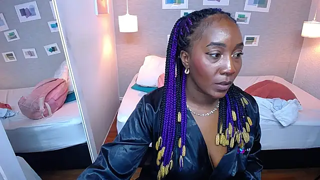 kiara evanss online show from 01-17-25, 08:33