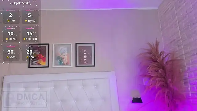 emma  smith1 online show from 04-22-26, 12:28