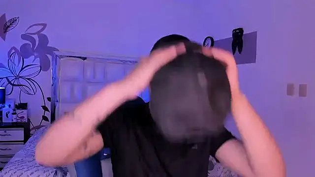 Snapshot of Niicky1_ chatting on 01-12-25, 09:08 Niicky1  online show from 01-12-25, 09:08