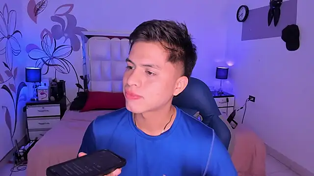 Snapshot of Niicky1_ chatting on 01-28-25, 08:36 Niicky1  online show from 01-28-25, 08:36