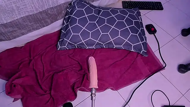 Snapshot of Niicky1_ chatting on 03-02-25, 12:09 Niicky1  online show from 03-02-25, 12:09