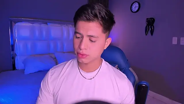 Snapshot of Niicky1_ chatting on 09-09-25, 08:41 Niicky1  online show from 09-09-25, 08:41