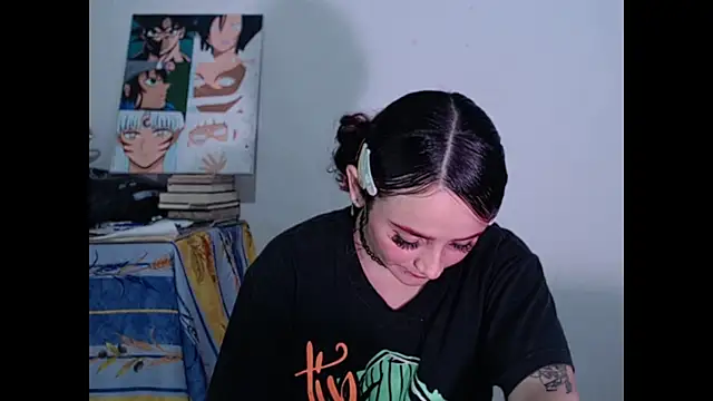 kitty22  online show from 04-22-26, 02:51