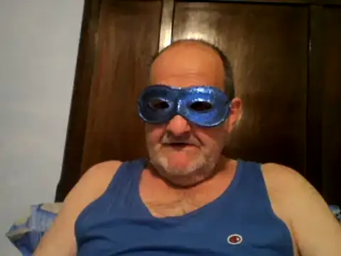 Snapshot of Geppo5911 chatting on 12-23-24, 02:39 Geppo5911 online show from 12-23-24, 02:39