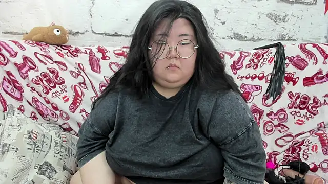 Snapshot of Nadine_asian chatting on 07-02-26, 03:23 Nadine asian online show from 07-02-26, 03:23