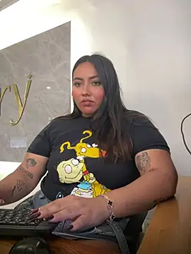 LucciaPorter online show from 01-10-26, 07:37