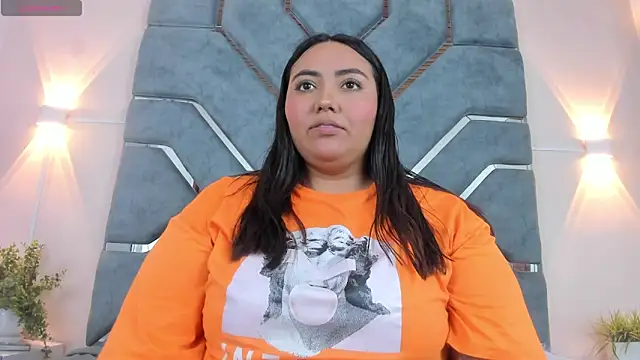 LucciaPorter online show from 01-13-26, 06:57