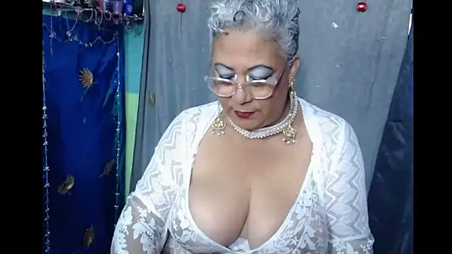 Snapshot of MarilinCarolina chatting on 01-12-25, 09:29 MarilinCarolina online show from 01-12-25, 09:29