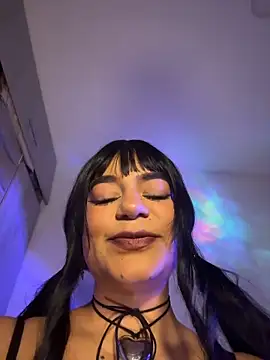 RavenM8 online show from 10-22-25, 01:39