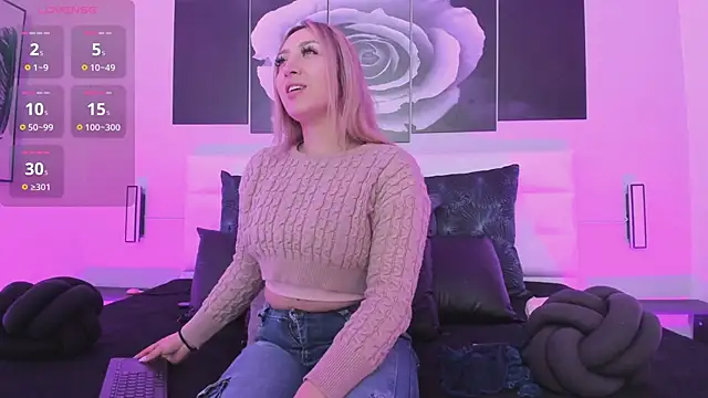 isabella simons online show from 11-21-25, 02:32