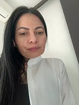 Snapshot of Janna099 chatting on 02-19-25, 04:00 Janna099 online show from 02-19-25, 04:00