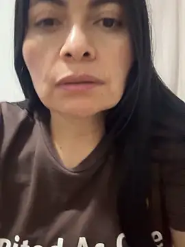 Snapshot of Janna099 chatting on 02-27-25, 01:27 Janna099 online show from 02-27-25, 01:27