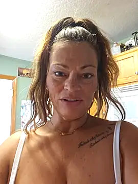 Snapshot of Erotic_and_Exotic chatting on 09-09-25, 05:34 Erotic and Exotic online show from 09-09-25, 05:34