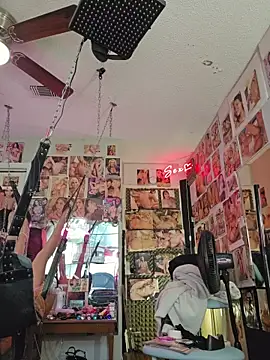 Snapshot of luvs2cumm69 chatting on 06-23-26, 03:10 luvs2cumm69 online show from 06-23-26, 03:10