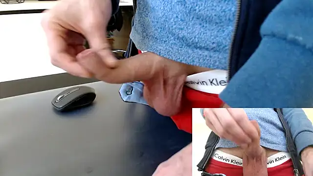 Snapshot of sperma_tributes chatting on 01-10-25, 09:44 sperma tributes online show from 01-10-25, 09:44