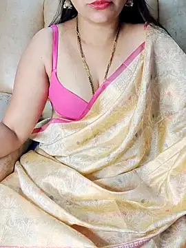 Traditional Housewife  online show from 03-12-25, 06:07