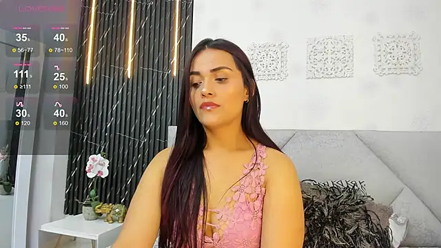 Snapshot of katrina_kaif_x chatting on 02-03-25, 07:21 katrina kaif x online show from 02-03-25, 07:21