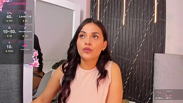 Snapshot of katrina_kaif_x chatting on 02-22-25, 07:14 katrina kaif x online show from 02-22-25, 07:14