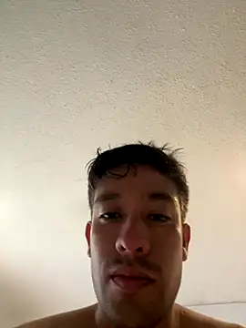 Snapshot of Magicerosxx69 chatting on 09-26-25, 03:16 Magicerosxx69 online show from 09-26-25, 03:16