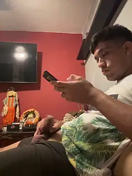 Snapshot of Magicerosxx69 chatting on 10-03-25, 08:11 Magicerosxx69 online show from 10-03-25, 08:11