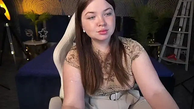 RosieMoons online show from 09-27-25, 07:19