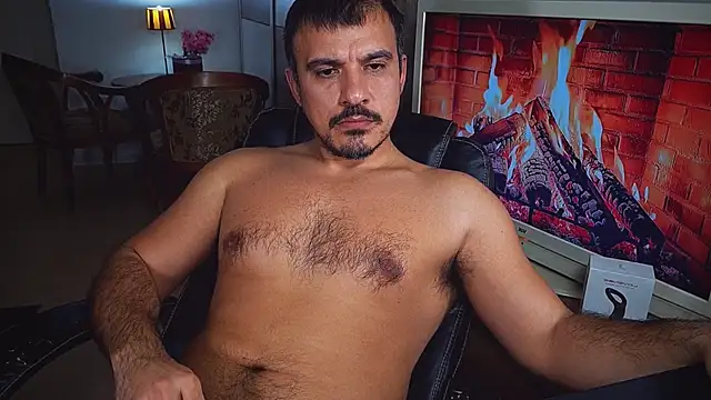 officeman7 online show from 12-07-24, 08:38