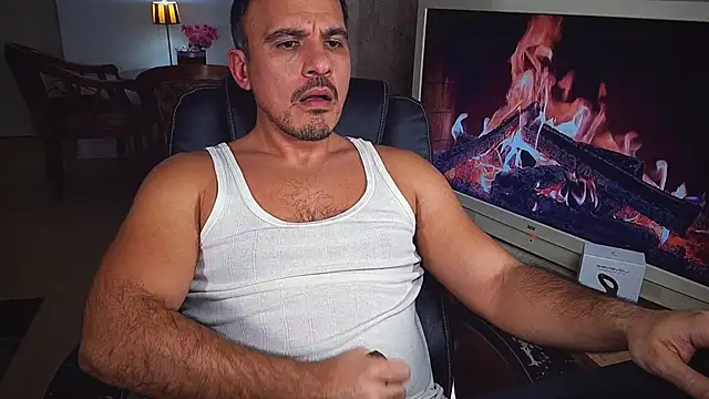 officeman7 online show from 12-11-24, 05:15