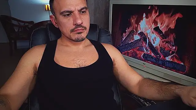 officeman7 online show from 01-15-25, 03:18