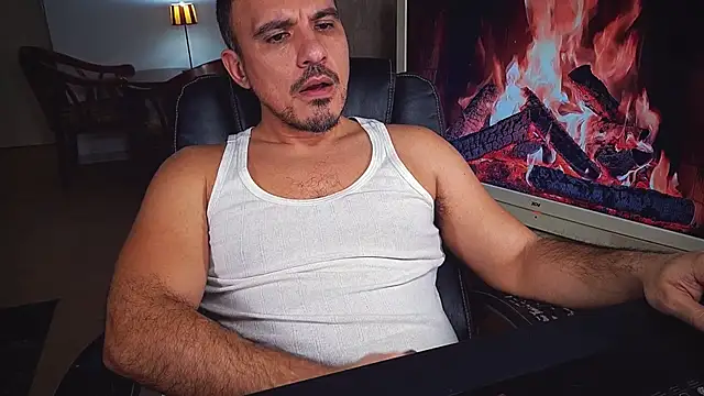 officeman7 online show from 01-26-25, 05:02