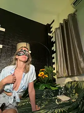 IzanamiTime online show from 12-27-24, 03:42