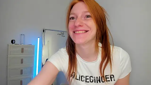 Aliceginger99 online show from 03-23-26, 06:28