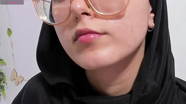 Snapshot of aysel_elid chatting on 11-16-25, 10:26 aysel elid online show from 11-16-25, 10:26