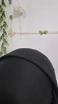 Snapshot of aysel_elid chatting on 12-16-25, 01:21 aysel elid online show from 12-16-25, 01:21