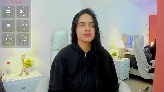 ChloeHarper  online show from 11-22-25, 12:37