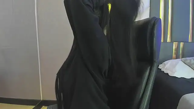 ChloeHarper  online show from 03-21-26, 11:48