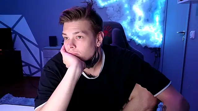 DENIS HERE online show from 12-04-24, 05:00