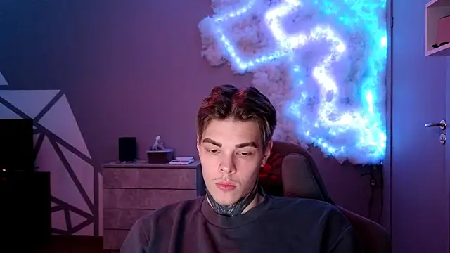 DENIS HERE online show from 12-05-24, 12:22