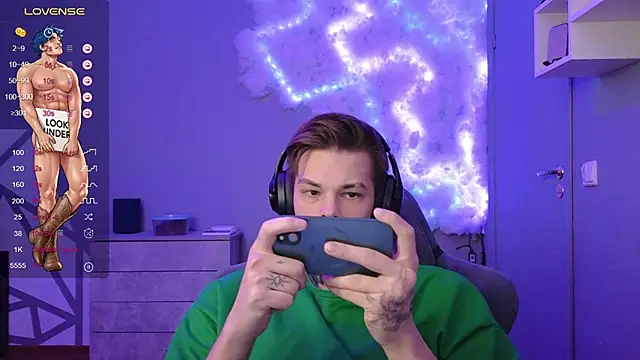 DENIS HERE online show from 12-10-24, 01:00