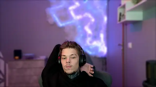 DENIS HERE online show from 12-14-24, 01:27