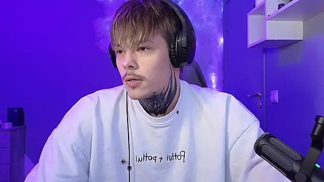 DENIS HERE online show from 01-15-25, 11:19