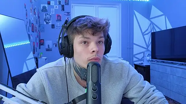 DENIS HERE online show from 03-16-25, 02:10