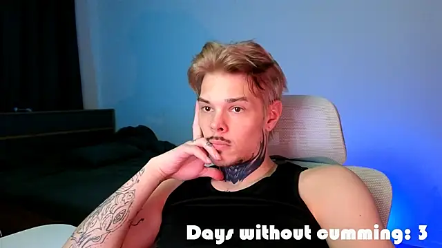 DENIS HERE online show from 04-21-26, 08:55